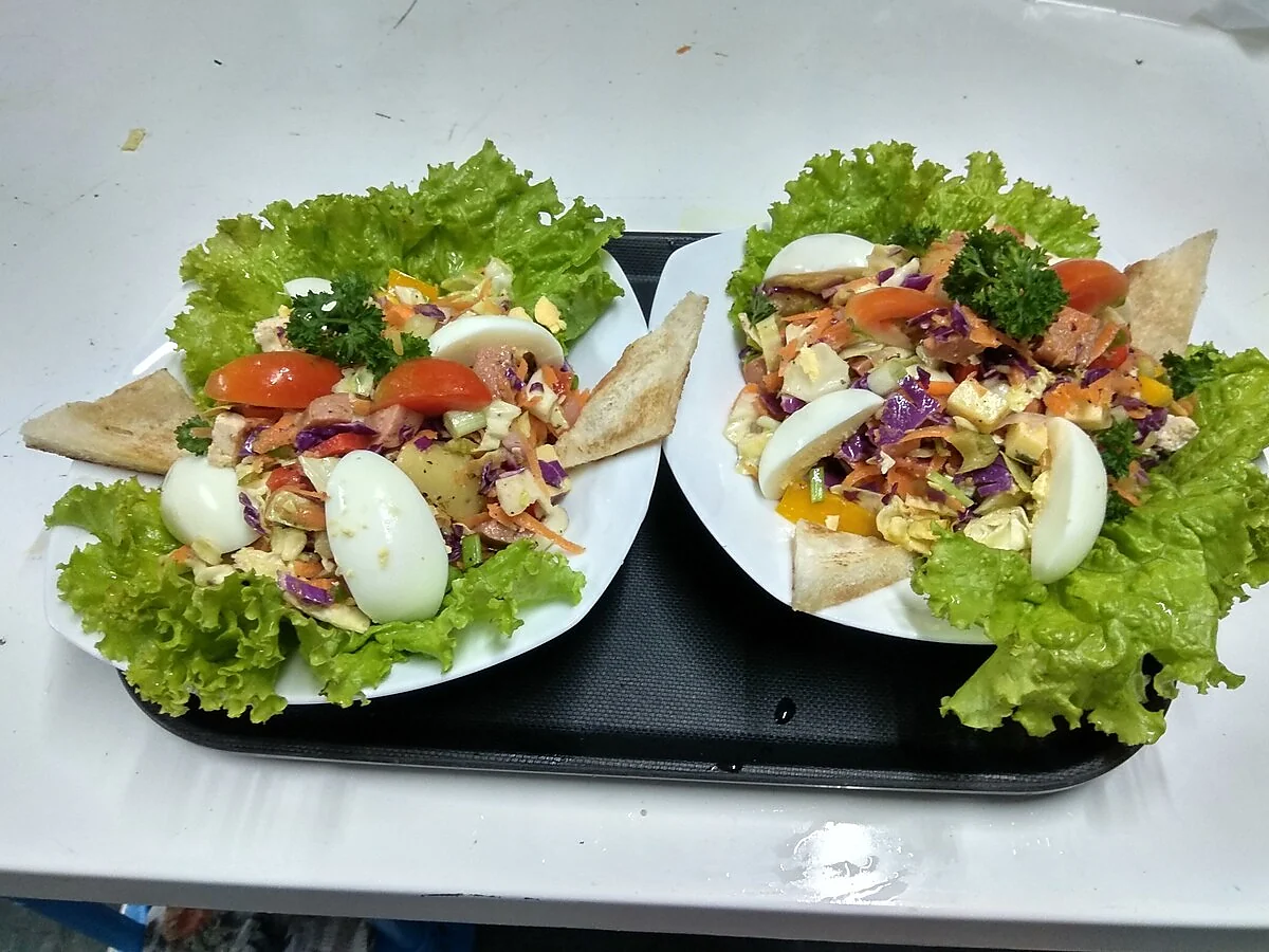 Fresh salad plates