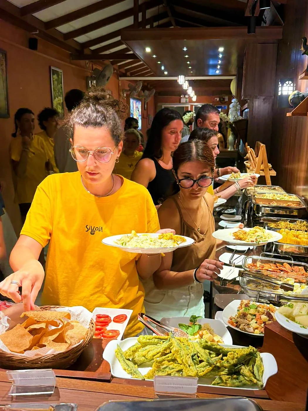 Guest serving from buffet